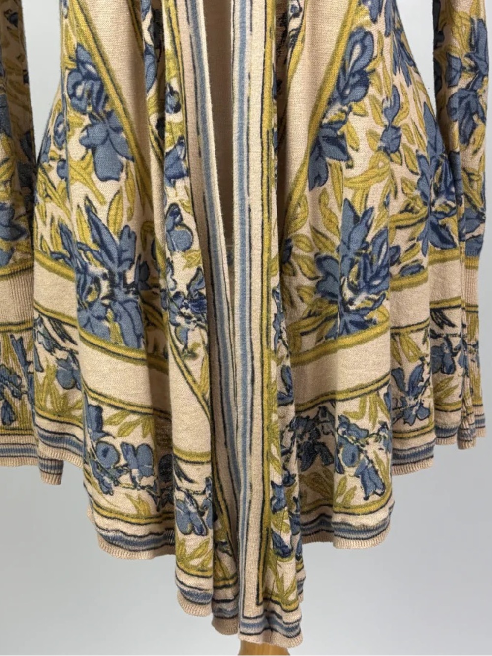 Anthropologie Guinevere Floral Cardigan – Size Medium - Picture 4 of 5